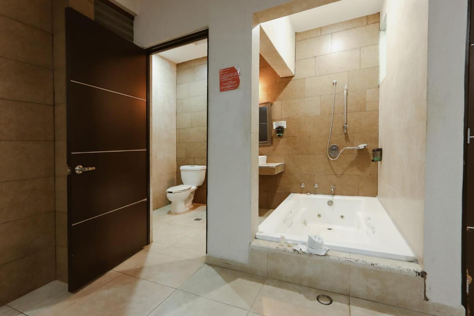 Santa Cruz Xoxocotlán Auto Hotel Las Maravillas מראה חיצוני תמונה